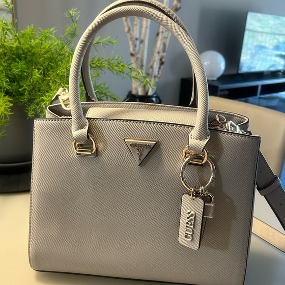 GUESS Cream Satchel Bag (never used) - Picture 2 of 8